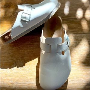 BIRKENSTOCK White Boston Super Grip Size 37